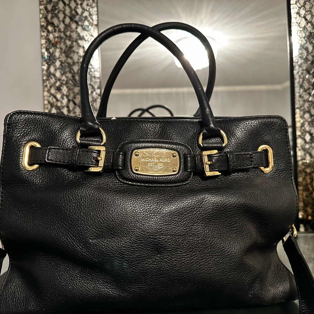 This bag is calling out your name!